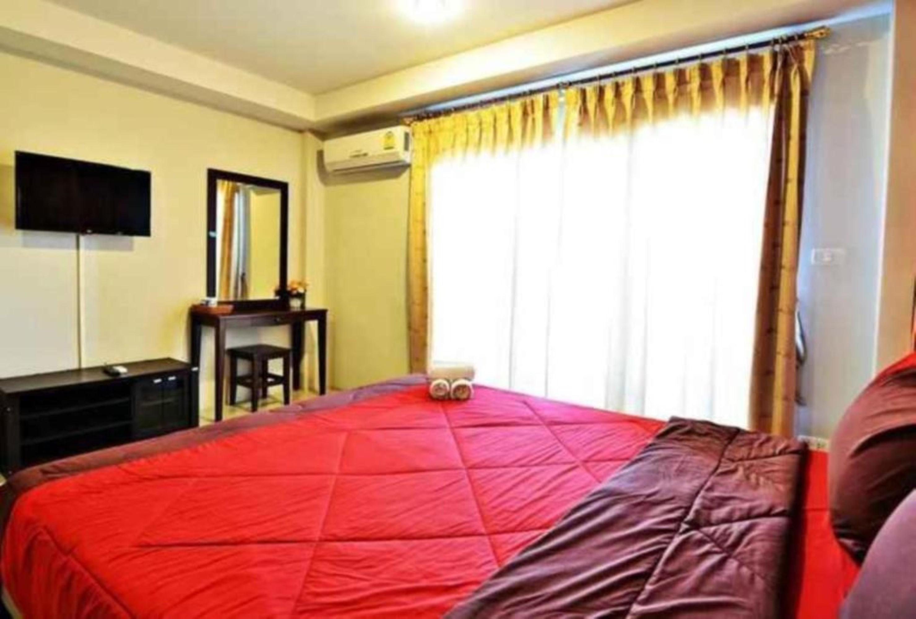 The Day Hotel Чонбури Экстерьер фото