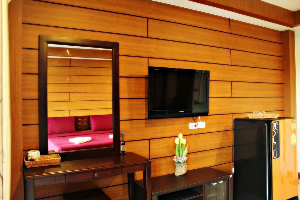 The Day Hotel Чонбури Номер фото